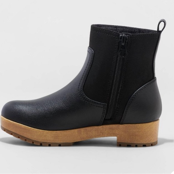 Girls Cat & Jack black Tinsley ankle boots with side zipper & traction s… - Picture 2 of 9